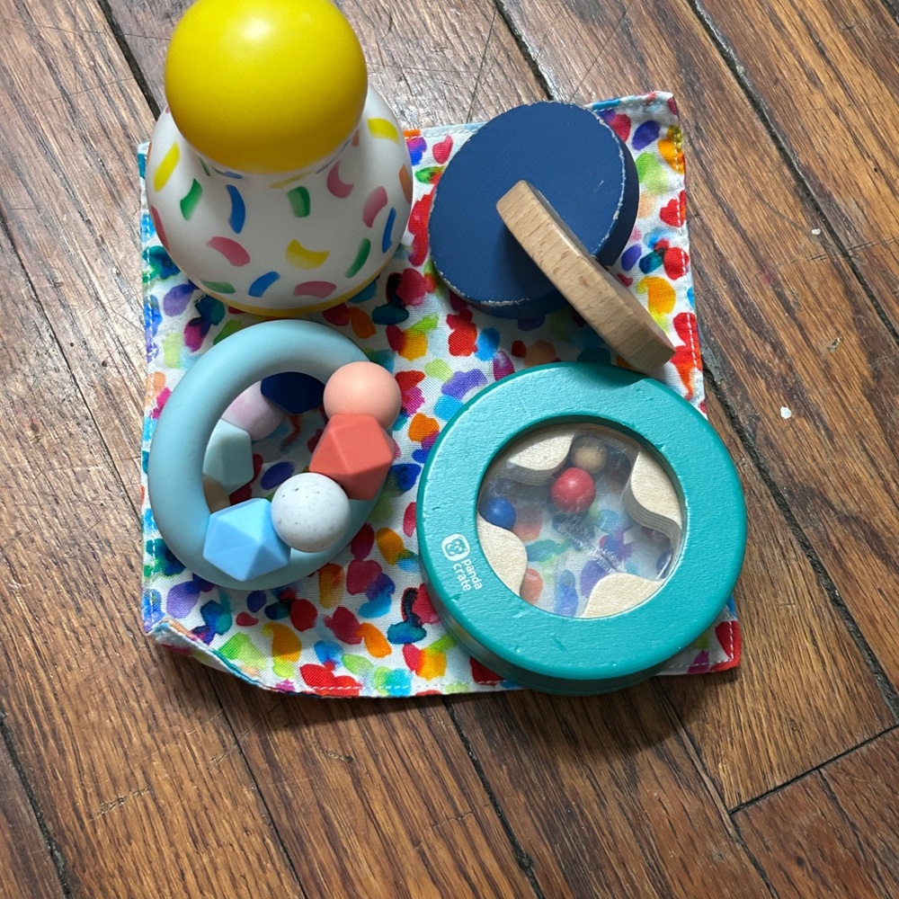 Lovevery Sensory toy kit